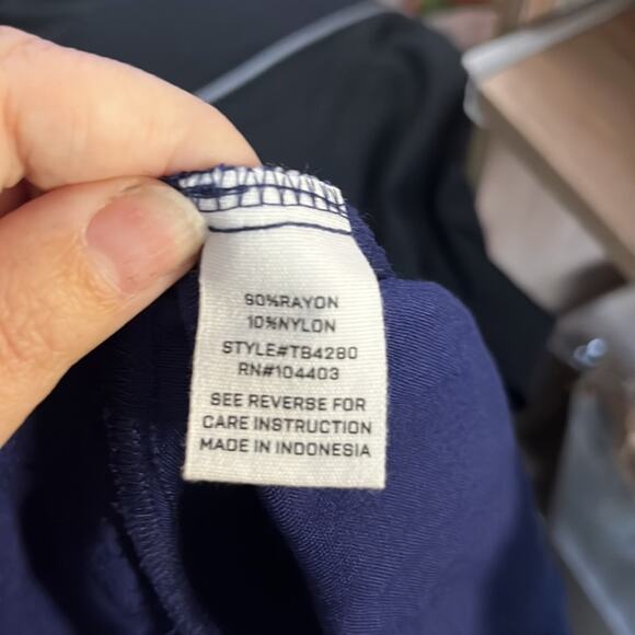 Day to Day Navy Blue Button Down Tunic Size Small - Picture 9 of 11